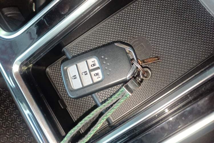 Used Honda Elysion 2019 2.0L Hybrid Luxury Edition
