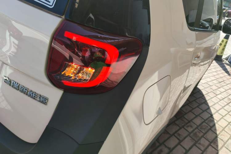 Used Chery Little Ant 2022 Restyled Version Sweet Pink Edition Low-Sugar Version Lithium Iron Phosphate Battery 30.7 kWh 30 kW 301 km
