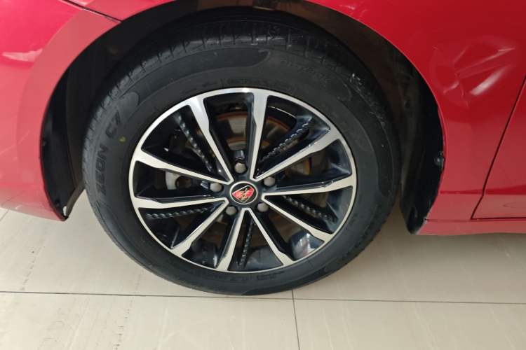 Used Roewe i5 2020 1.5L Automatic 4G Connect Luxury Flagship Edition
