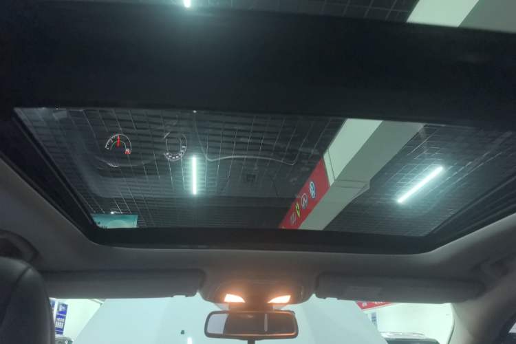 Used  Cherokee 2017 2.0L Superior Edition