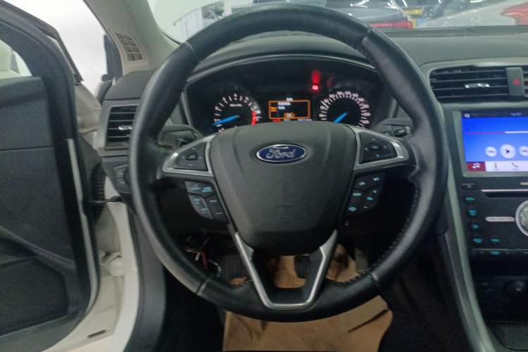 Used Ford Mondeo 2018 EcoBoost 180 Smart Control Fashion Model China V Standard
