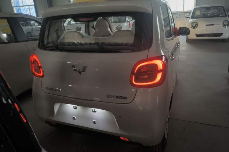 Used Wuling Hongguang MINIEV 2025 Four-Door Version Advanced Edition
