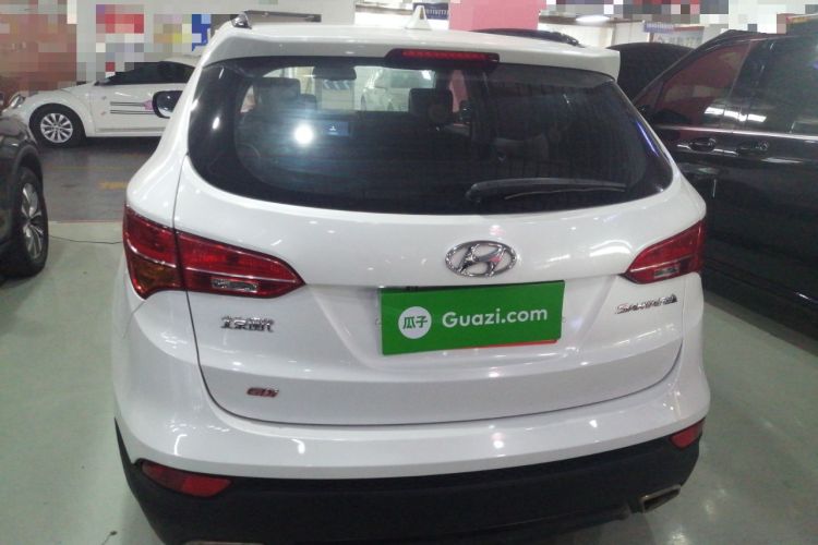 Used Hyundai Santa Fe 2013 2.4L Automatic Two-Wheel Drive Smart Version
