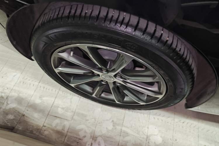 Used Buick LaCrosse 2019 28T Luxury Model
