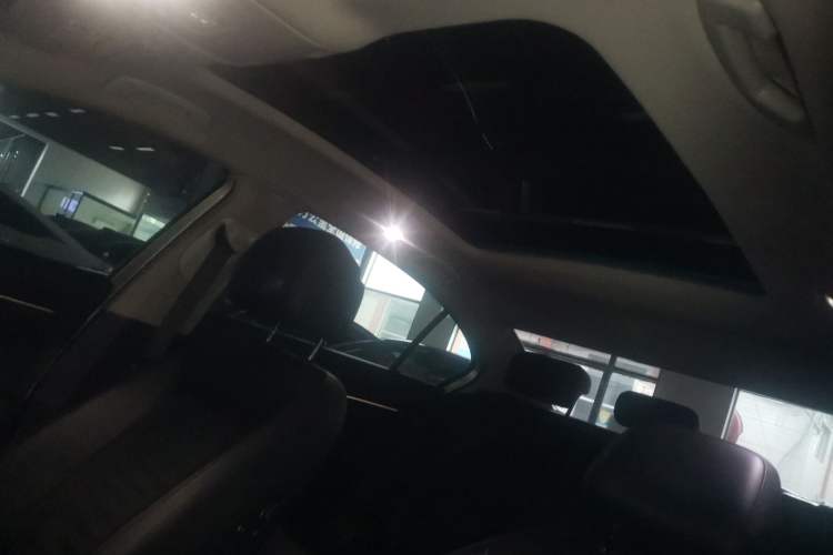 Used Volkswagen Magotan 2017 330TSI DSG Luxury Model
