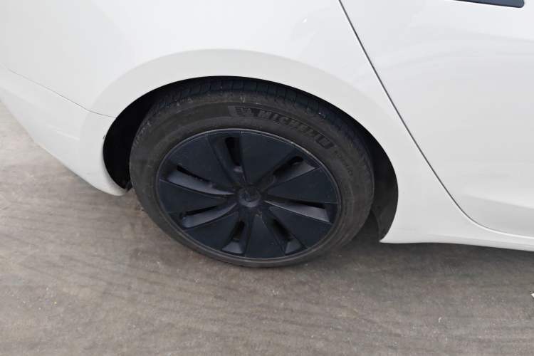 Used Tesla Model 3 2023 Rear-Wheel-Drive Version
