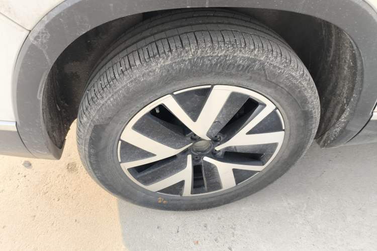 Used Volkswagen Tayron 2024 300TSI Two-Wheel-Drive Luxury Plus Advanced Version