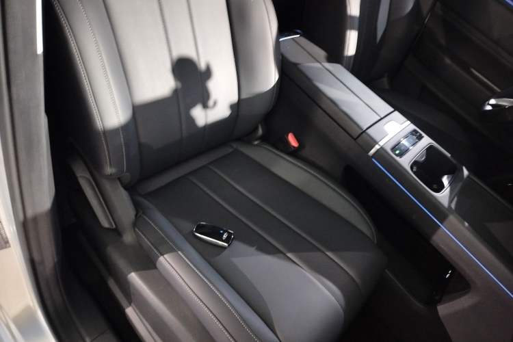 Used Chery Explore 06 C-DM 2024 Luxury Model