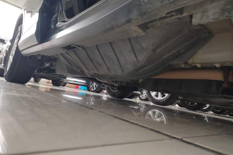 Used Honda CR-V 2015 2.4L two-wheel drive luxury version
