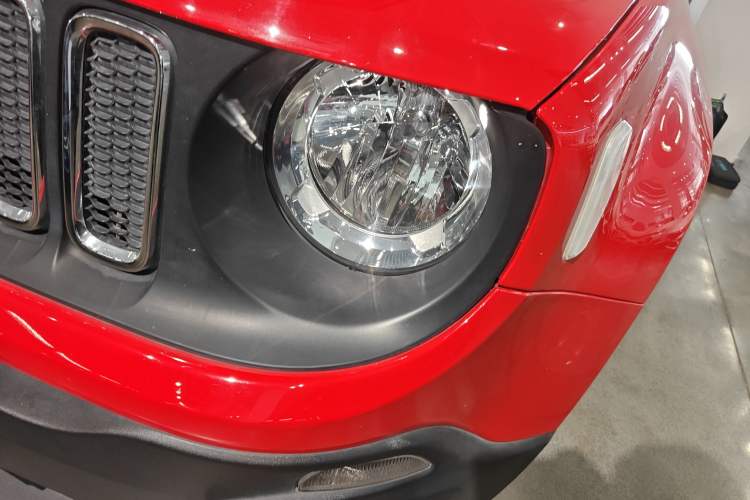 Used  Renegade 2017 180TS Automatic Four-Wheel Drive Yue Neng Convertible Edition