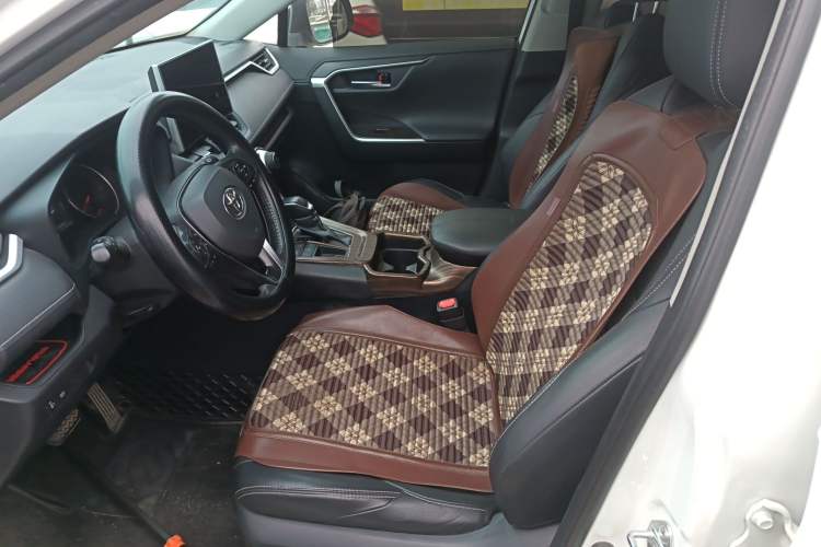 Used Toyota Wildlander 2021 2.0L CVT Two-Wheel Drive Luxury Edition