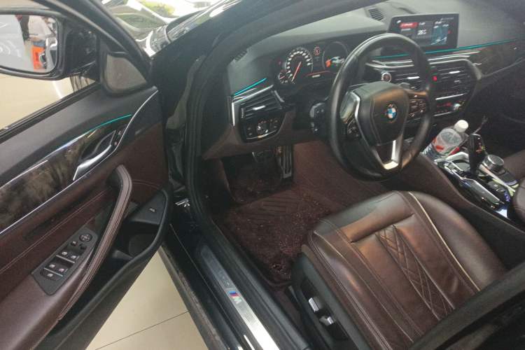 Used BMW 5 Series 2018 530Li Leading Model M Sport Package
