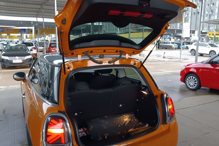 Used  MINI 2016 1.5T COOPER
