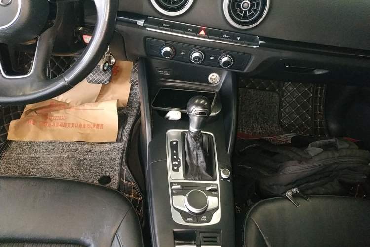 Used Audi A3 2017 Sportback 35 TFSI Fashion Model
