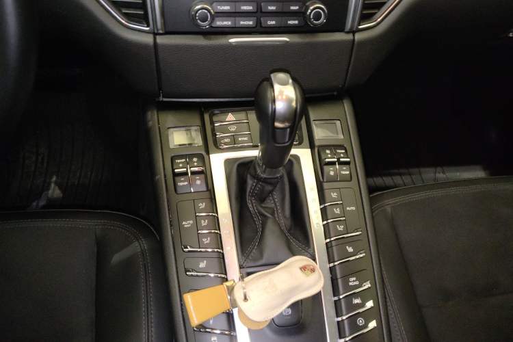 Used Porsche Macan 2017 Macan 2.0T
