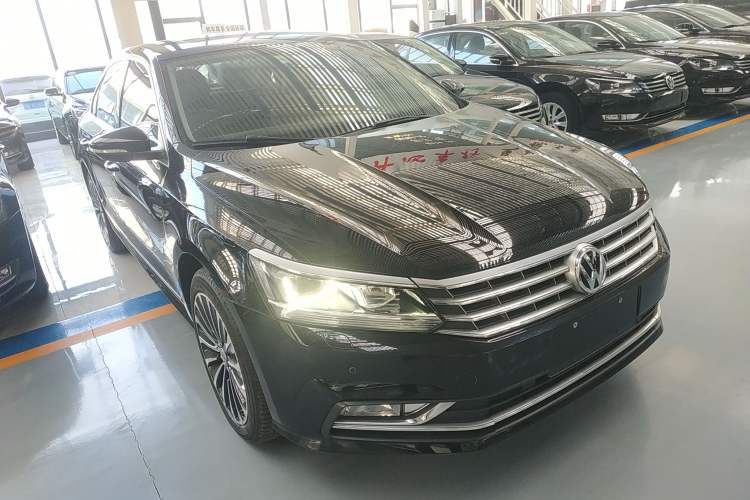 Used Volkswagen Passat 2017 330TSI DSG Prestige Edition
