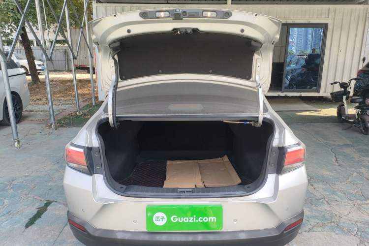 Used Venucia D60 2019 1.6L XL CVT Smart Connect Elite Edition