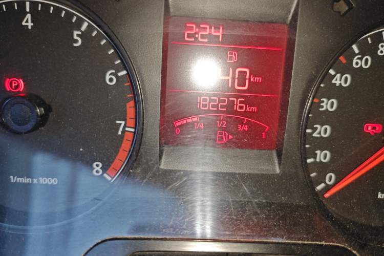 Used Volkswagen Santana 2015 1.6L Manual Comfort Edition