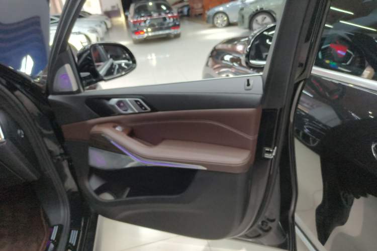 Used BMW X5 2022 Restyled xDrive 40Li M Sport Package
