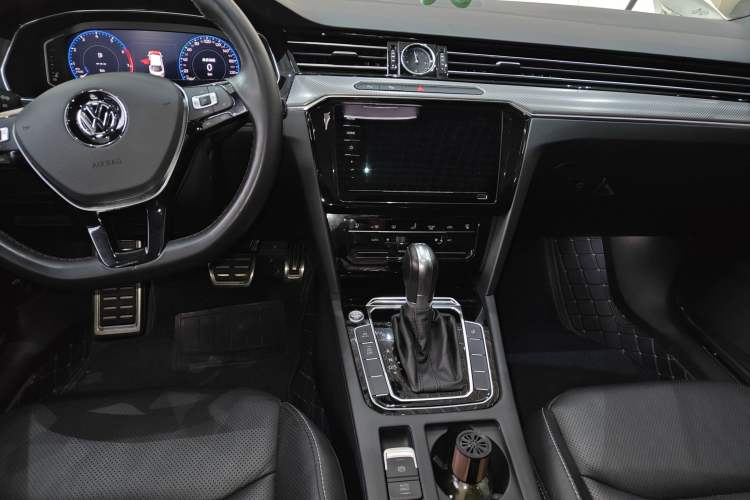 Used Volkswagen FAW-Volkswagen CC 2020 330TSI Glamour Edition China VI Standard
