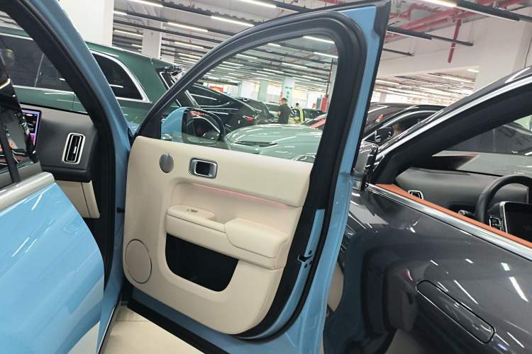 Used Li Auto L8 2024 Max
