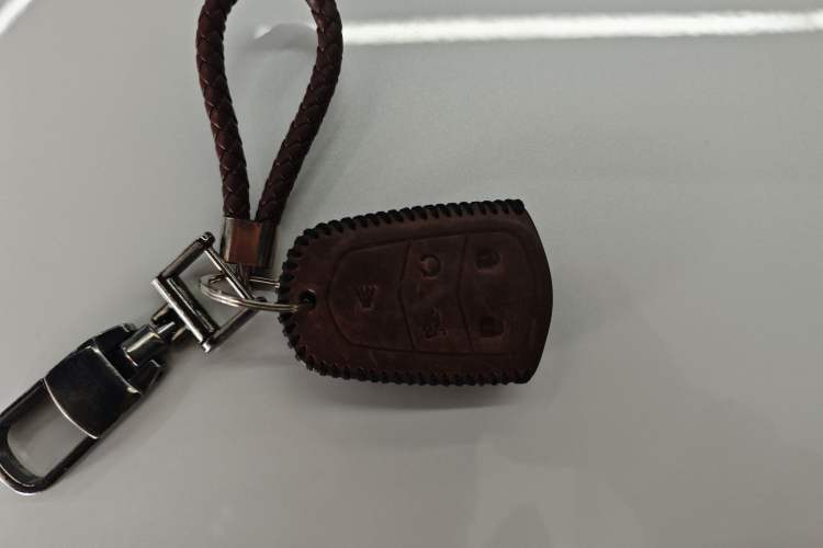 Used Cadillac XT4 2022 28T Two-Wheel-Drive Luxury Version
