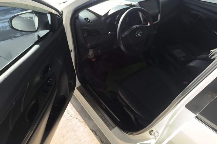 Used Toyota YARiS L 2017 1.5E CVT Dynamic Edition
