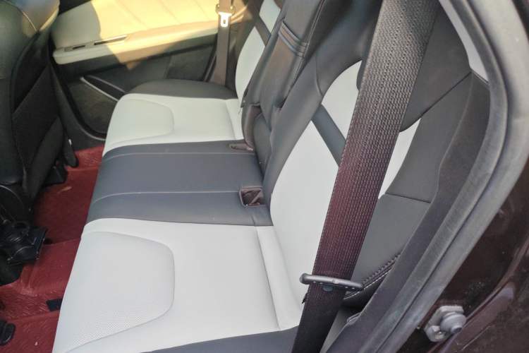 Used Luxgen U6 SUV 2014 2.0T ZhiZun Model