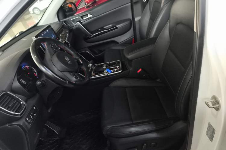 Used Kia KX5 2019 1.6T Automatic Two-Wheel Drive Luxury Edition
