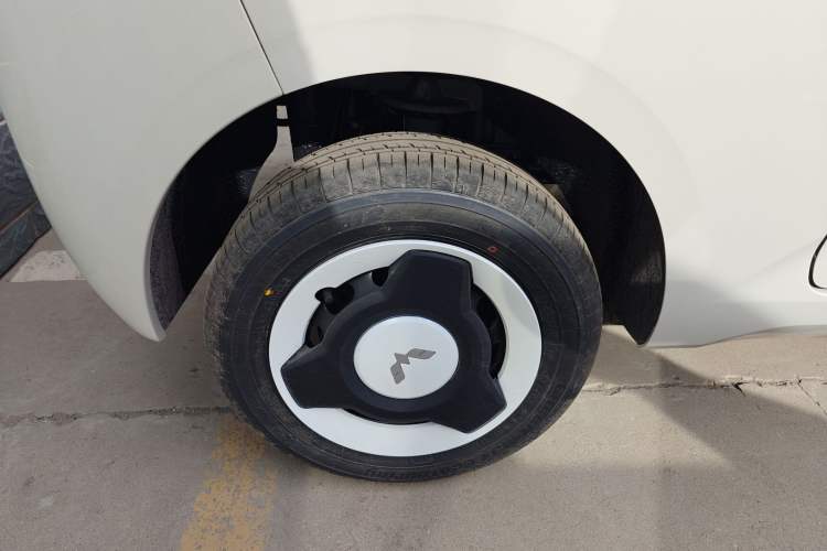 Used Wuling Hongguang MINIEV 2024 3rd Generation 215km Youth Edition