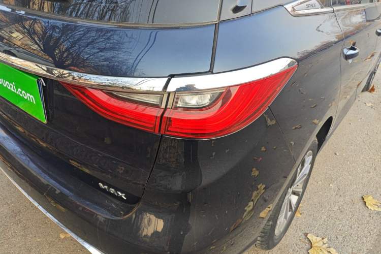 Used BYD Song MAX 2019 1.5T Automatic Smart Connect Ruiyi Sunroof Version 6 Seats China VI Standard
