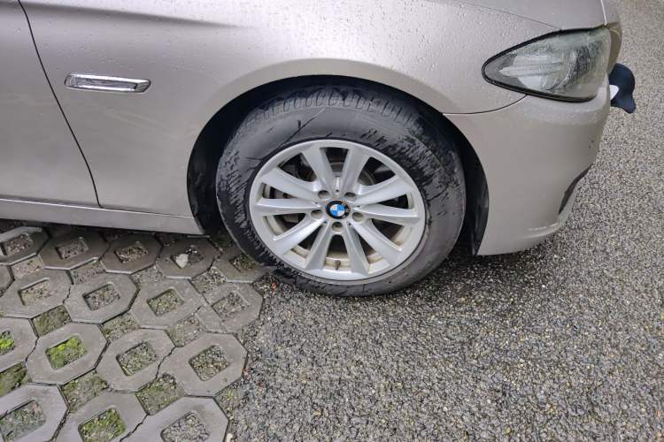 Used BMW 5 Series 2013 520Li Elegant Edition
