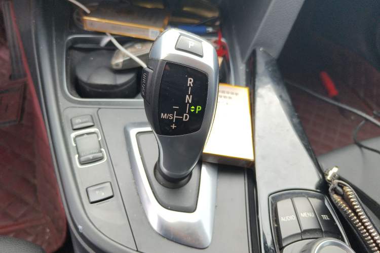 TDK.VehicleDetails.img