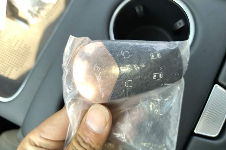 Used VOYAH Dream 2025 PHEV Four-Wheel-Drive Flagship Kunpeng Edition
