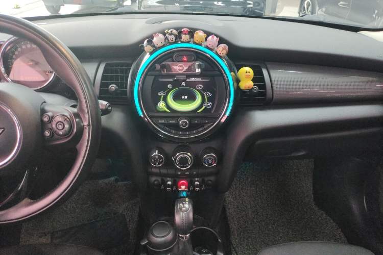 Used  MINI 2016 1.5T COOPER Five-Door Edition
