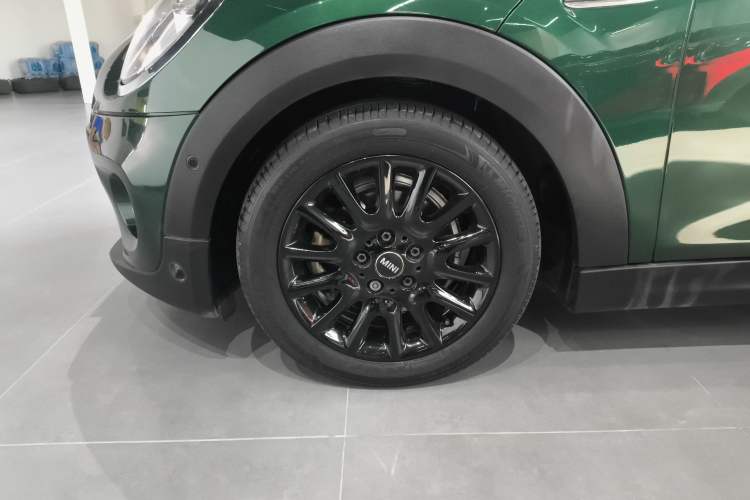 Used  MINI 2018 1.5T COOPER Classic Edition Five-Door Version
