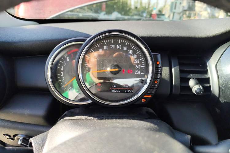 Used  MINI 2016 1.2T ONE Pioneer Edition
