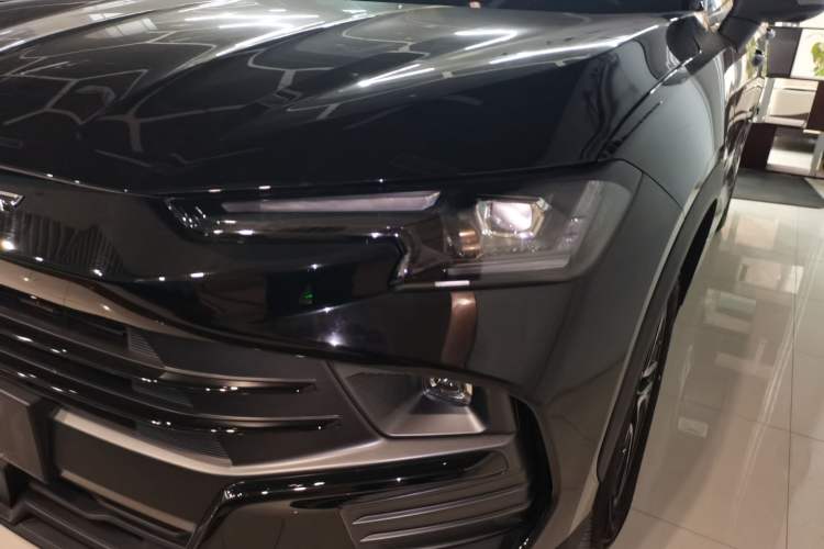 Used JETOUR Dashing 2025 1.5T DCT Luxury Edition
