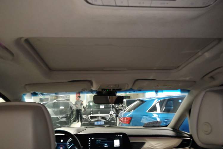 Used Buick GL8 2020 Avenir Avia Six-Seat Deluxe Edition
