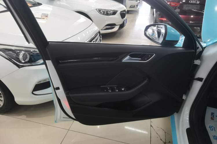 Used Audi A3 2016 Limousine 35 TFSI Style Edition
