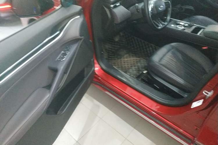 Used Ford Mondeo 2025 2.0T EcoBoost Ultimate Edition
