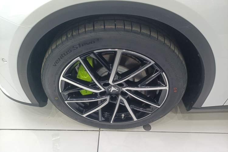 Used ARCFOX Alpha S5 2024 708MAX 200kW
