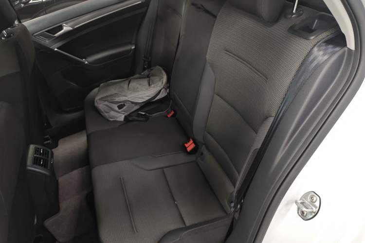 Used Volkswagen Golf 2017 230TSI Automatic Comfort Edition – Celebrating Milestone of One Million Units
