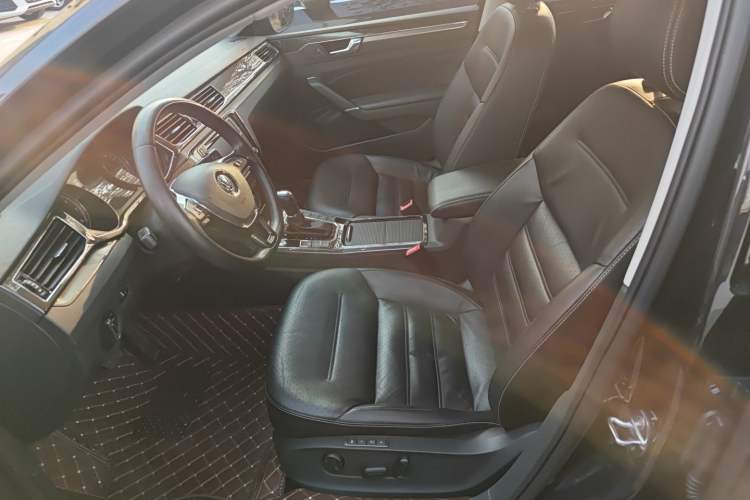 Used Volkswagen Passat 2016 330TSI DSG Prestige Edition
