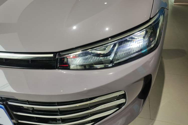 Used Volkswagen Passat 2025 Pro 380TSI Dragon Supreme Edition