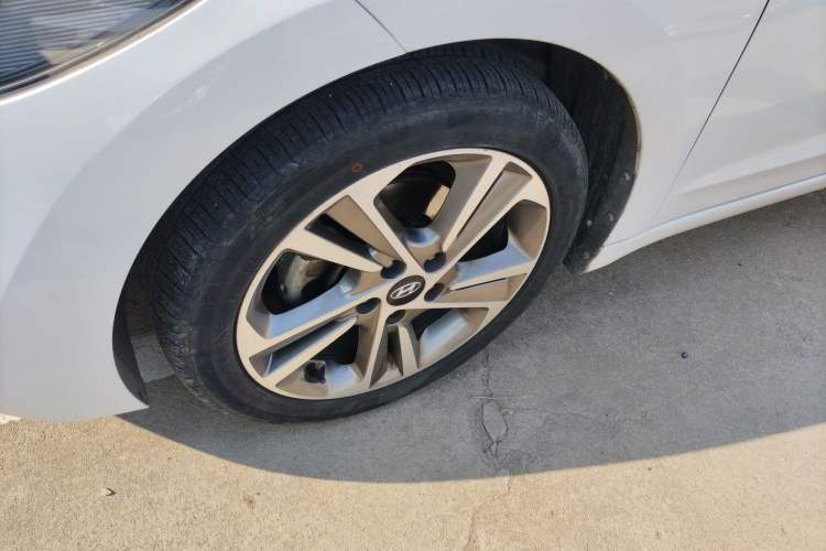 Used Hyundai Elantra 2016 1.6L Automatic ZhiXuan – Elite Version