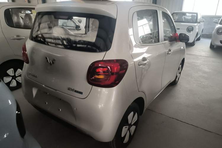 Used Wuling Hongguang MINIEV 2025 Four-Door Version Advanced Edition
