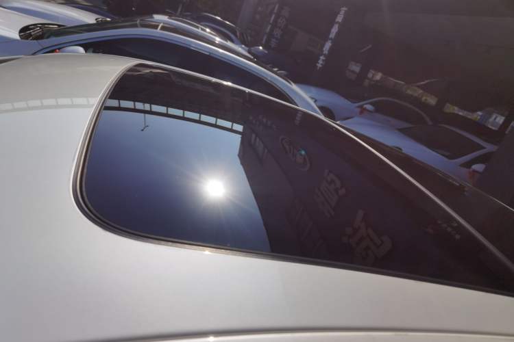 Used BMW 5 Series 2019 Facelifted 530Li Leading Edition M Sport Package
