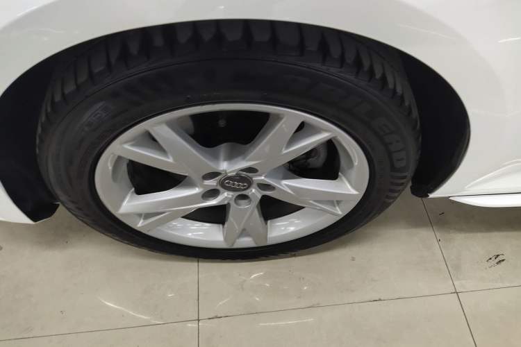 Used Audi A4L 2017 40 TFSI Ambition Edition