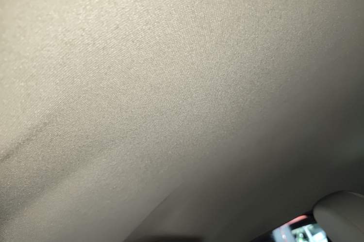 Used Citroen Elysee 2015 Zhishang Edition 1.6L Manual Fashion Model
